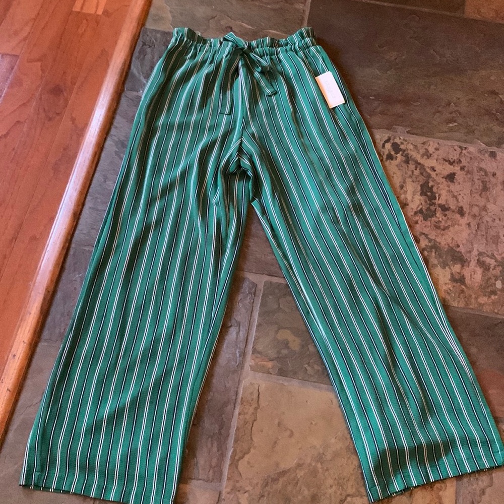Adorable green, white & navy stripe pants by Studio JPR. Elastic waist w/tie.